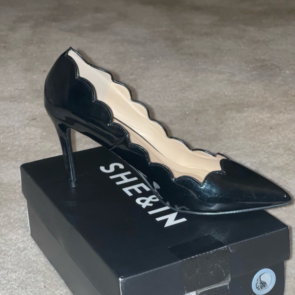 Black Patent Leather Pumps SHEIN